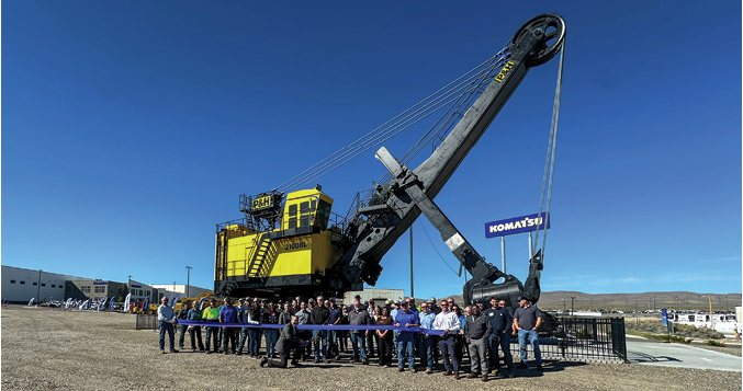 Komatsu unveils historic shovel monument - North American Mining