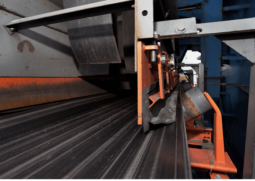 Safety by Design helps avoid crossing the plane of the conveyor to perform maintenance.
