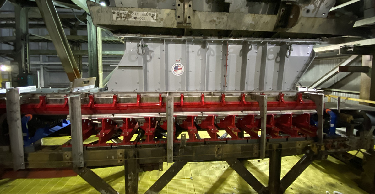 Effective material containment depends on the coordination of chute design, belt support, and sealing elements.
Photo: ASGCO Manufacturing