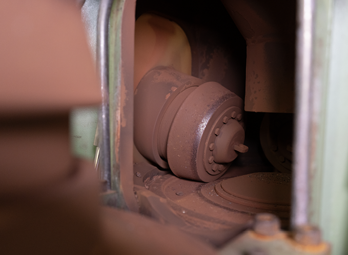 Test work on hard ores is central to validating wear-part configurations and process parameters before full-scale deployment.